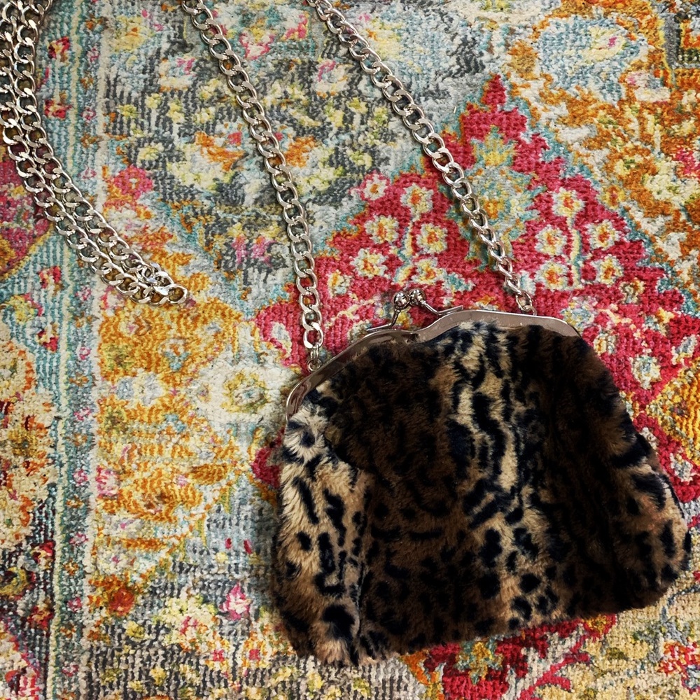 Vintage Inspired Faux Fur Purse 👛